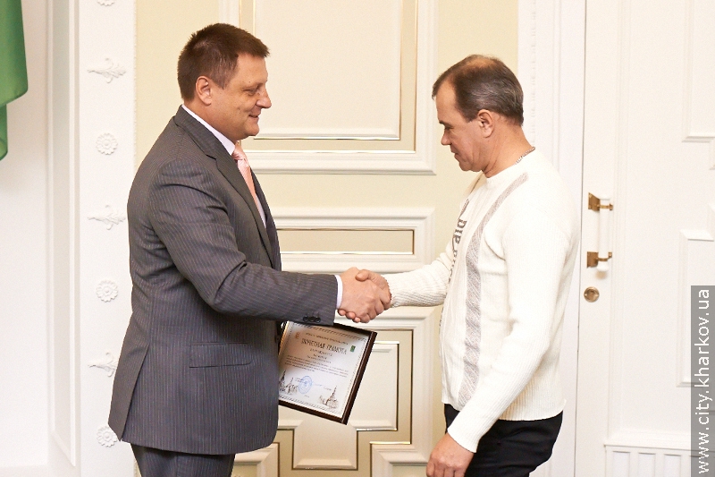 У Харкові нагородили кращих автомобілістів та дорожників