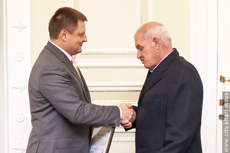 У Харкові нагородили кращих автомобілістів та дорожників
