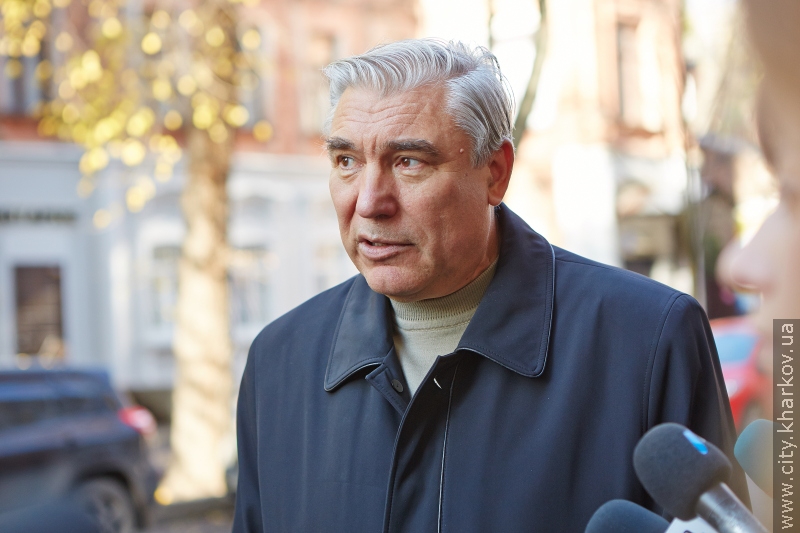 Геннадій Кернес посадив дерева на Чернишевській (фото)