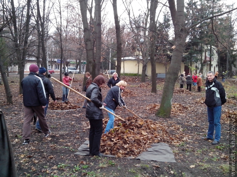 У районах міста проходять суботники