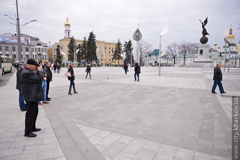Грузинська делегація побувала в парку Горького і Благовіщенському соборі