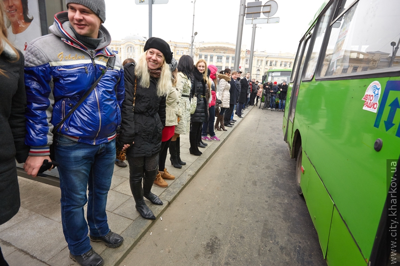 Волонтери та ДАІ ловили в Харкові недисциплінованих пішоходів