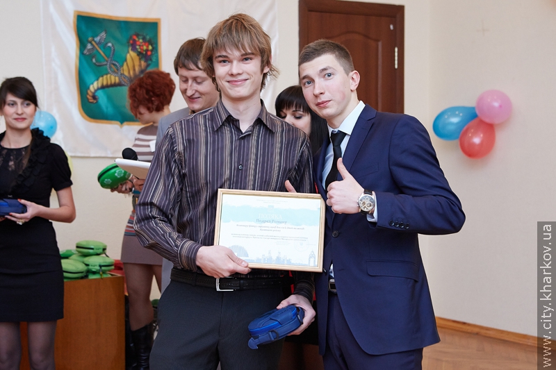 У Харкові пройшов святковий концерт «Бути волонтером модно!»