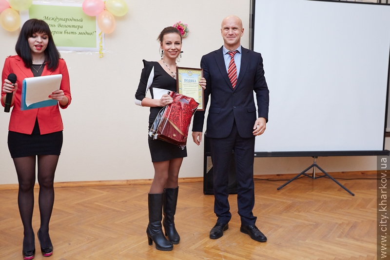 У Харкові пройшов святковий концерт «Бути волонтером модно!»