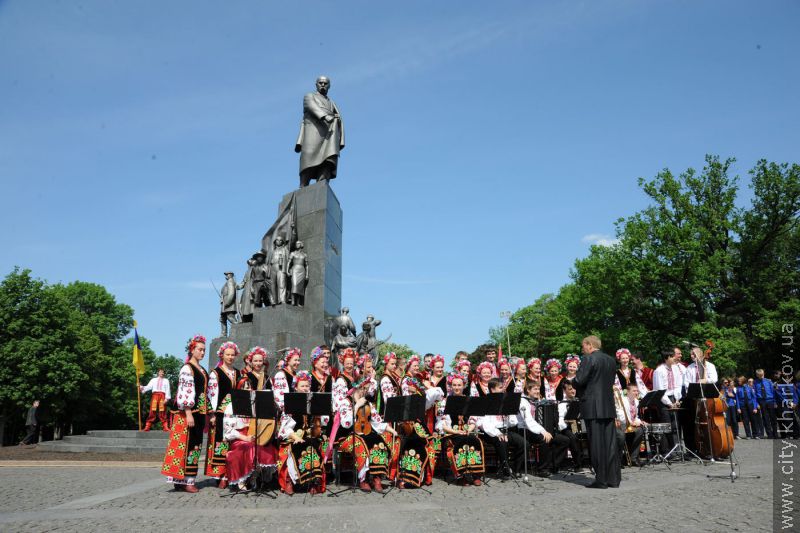 У Харкові відзначили 150 років з дня перепоховання Тараса Шевченка