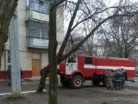 В будинку по вулиці Елекстровозній вже розбирають міжквартирну перегородку