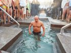 Геннадій Кернес занурився в купель у Саржиному яру