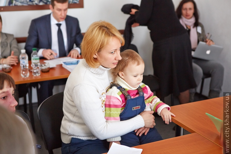 Почався особистий прийом Геннадія Кернеса у ТЦ «Барабашово»