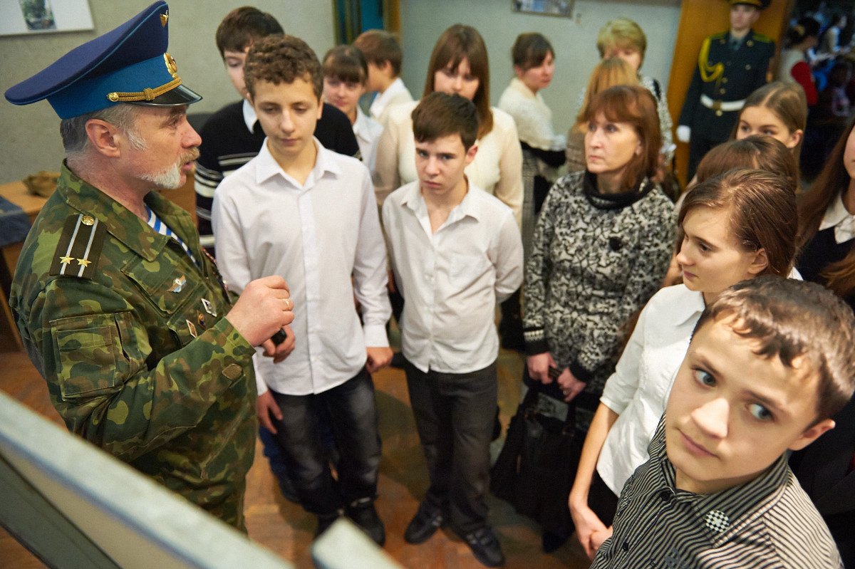 У Дзержинському районі відзначили 25 -ту річницю виведення радянських військ з Афганістану