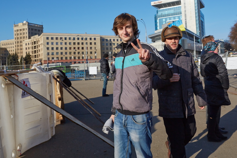 Геннадій Кернес: Пишаюся патріотами на площі Свободи