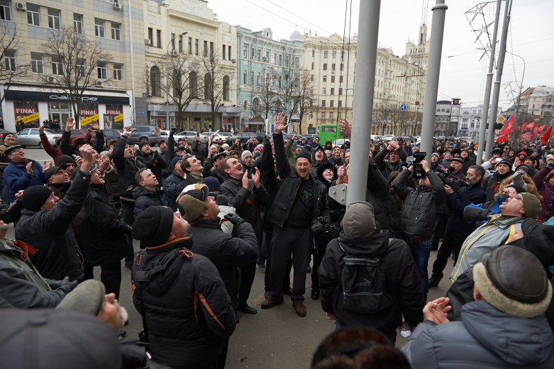 Геннадій Кернес: Заміна прапорів біля будівлі мерії - це провокація