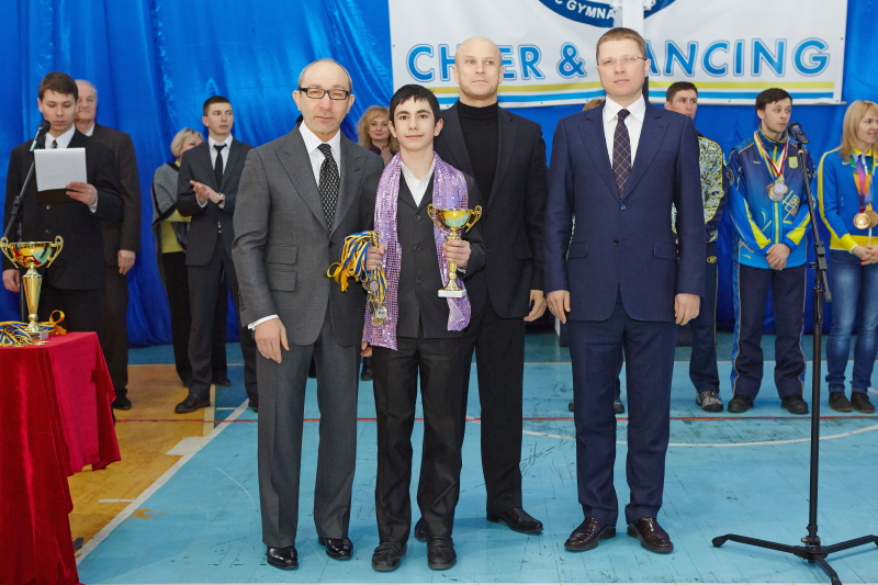 Геннадій Кернес привітав переможців Малих Олімпіських ігор