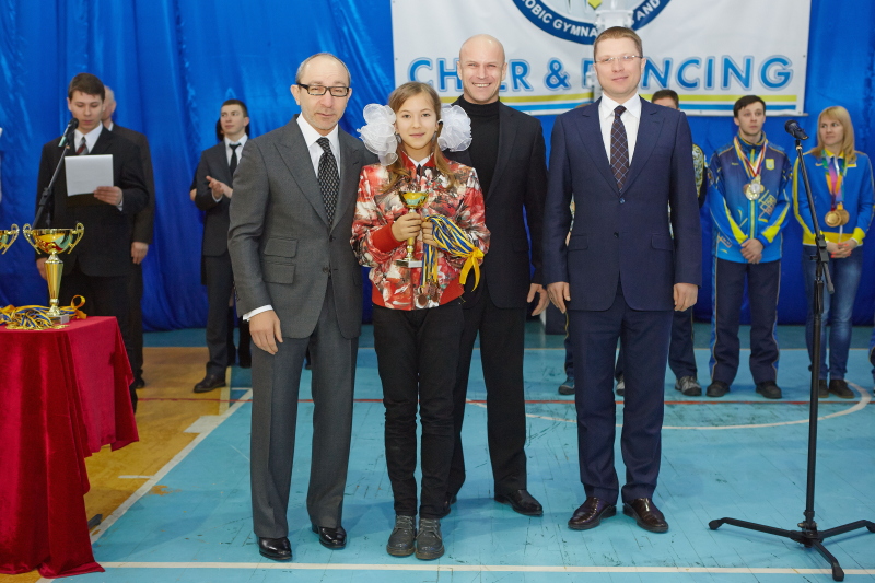 Геннадій Кернес привітав переможців Малих Олімпіських ігор