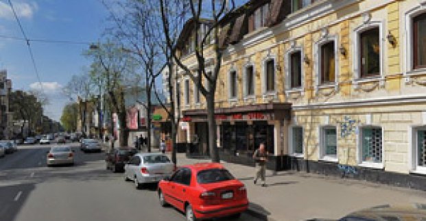 Кілька графіті на Пушкінській довелося зафарбувати через недбайливих харків'ян
