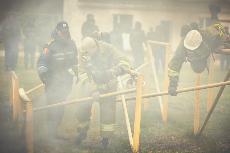Харківські курсанти змагалися у навичках ліквідації пожеж