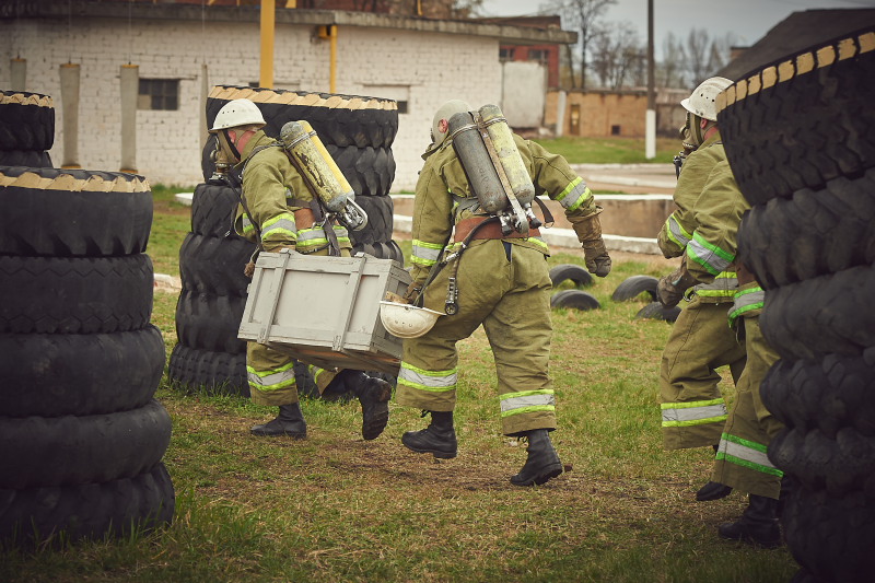 Харківські курсанти змагалися у навичках ліквідації пожеж