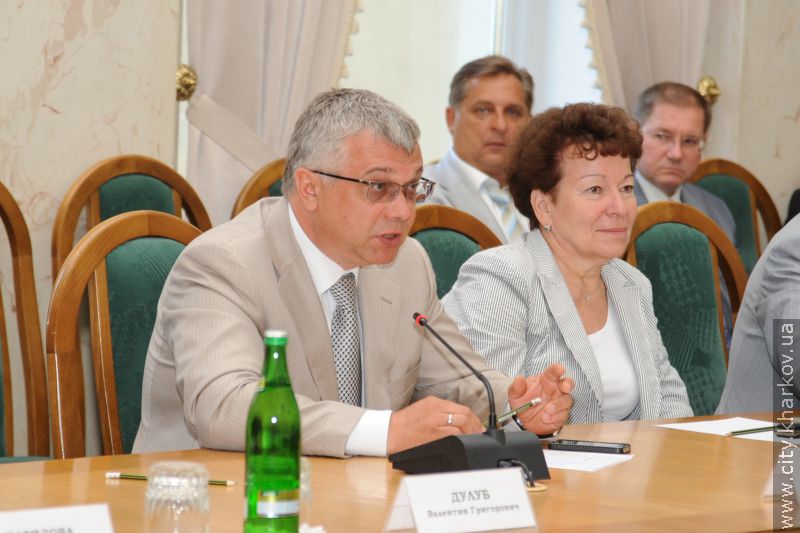 Луганчани перейматимуть харківський досвід з надання медпослуг і створення Єдиного дозвільного центру