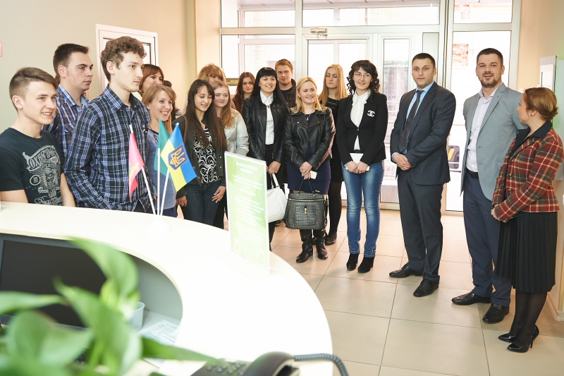 У Центрі адмінпослуг Ленінського району провели екскурсію для молоді