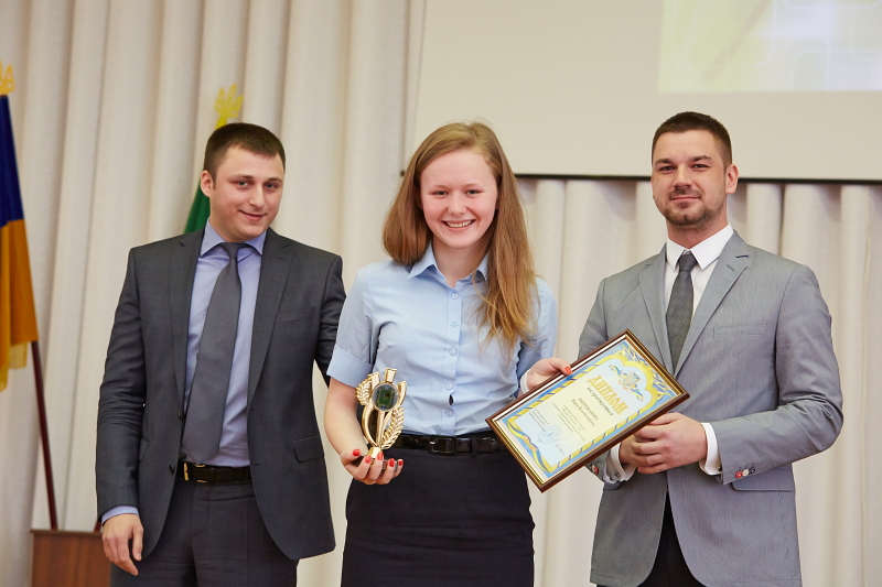 У Ленінському районі визначили переможців конкурсу «Молода людина року»