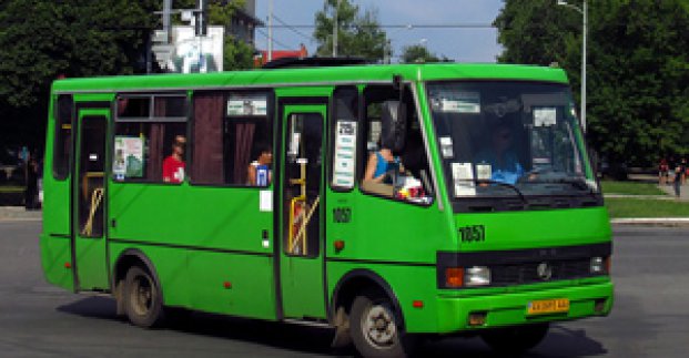 Рух транспорту Динамівською та Академіка Ляпунова тимчасово заборонять