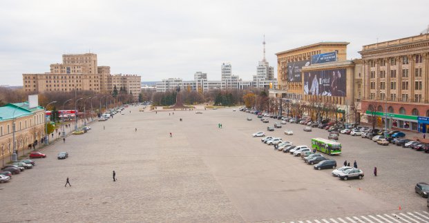 Рух транспорту по площі Свободи тимчасово закриють