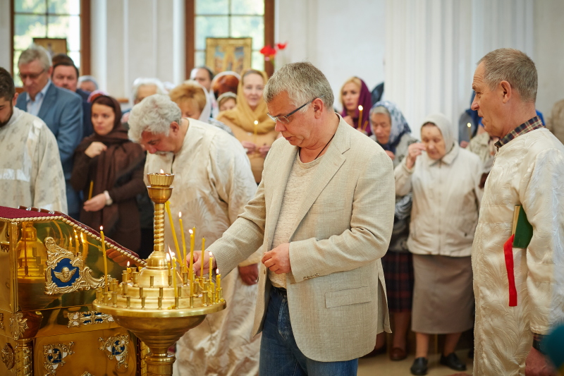 У храмі святої цариці Тамари пройшов молебень за здоров'я Геннадія Кернеса