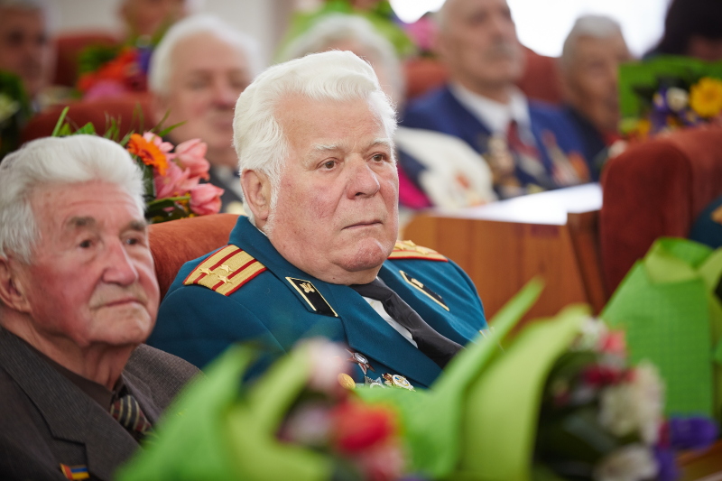 Геннадій Кернес: Я повернуся і в першу чергу зустрінуся з ветеранами