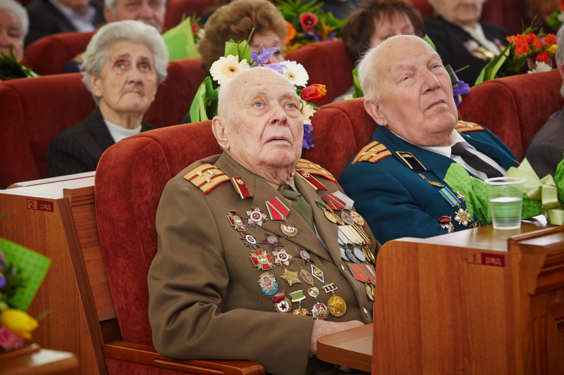Геннадій Кернес: Я повернуся і в першу чергу зустрінуся з ветеранами