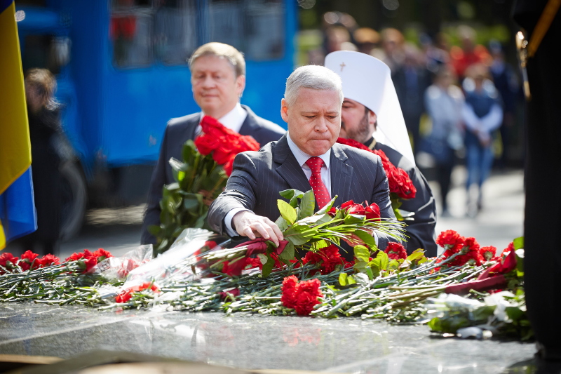 На Меморіалі Слави вшанували пам'ять полеглих у Великій Вітчизняній війні