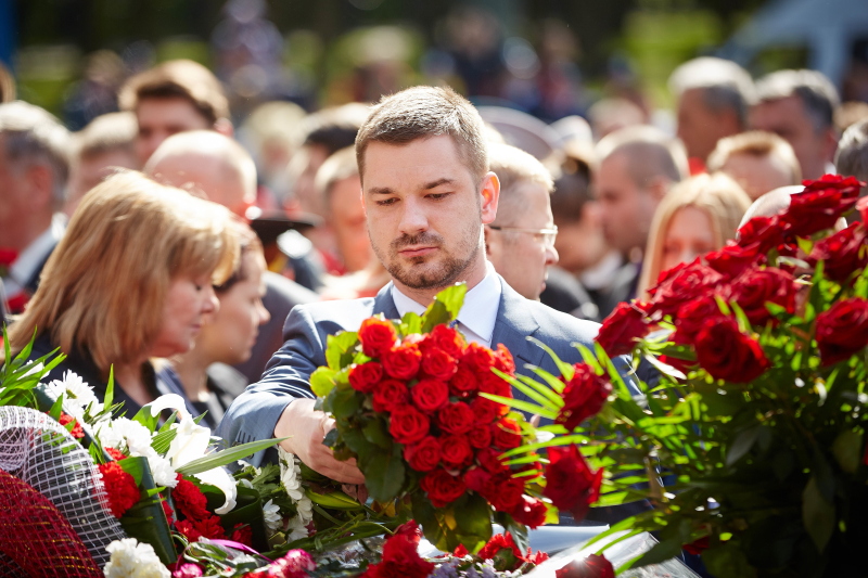 На Меморіалі Слави вшанували пам'ять полеглих у Великій Вітчизняній війні