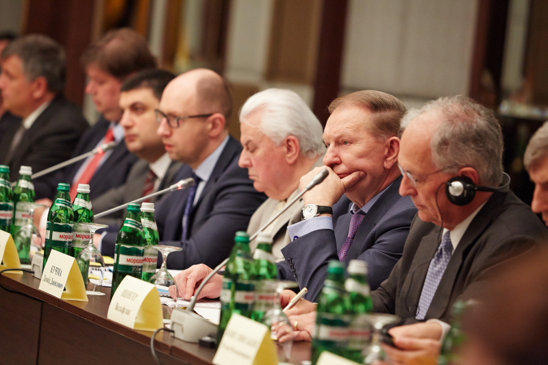 У Харкові відбувся Всеукраїнський круглий стіл національного єднання