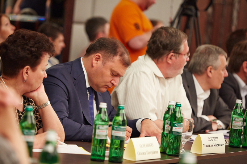 У Харкові відбувся Всеукраїнський круглий стіл національного єднання