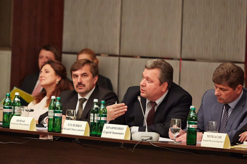 У Харкові відбувся Всеукраїнський круглий стіл національного єднання