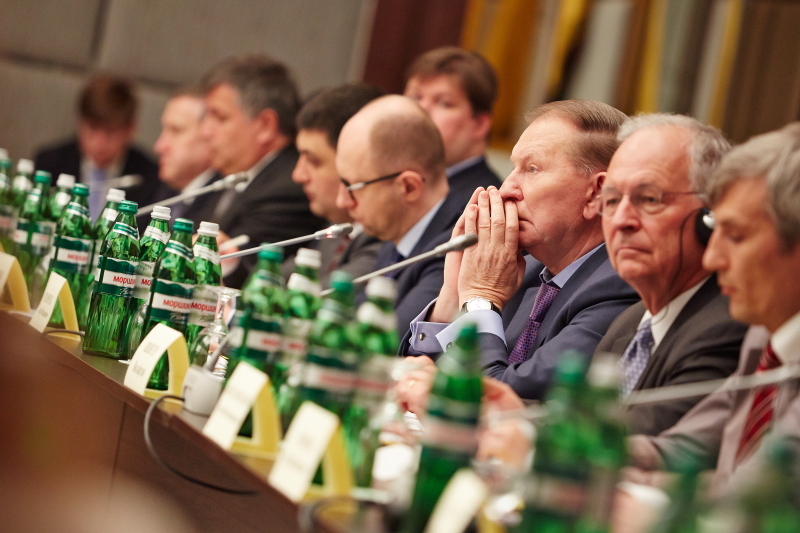 У Харкові відбувся Всеукраїнський круглий стіл національного єднання