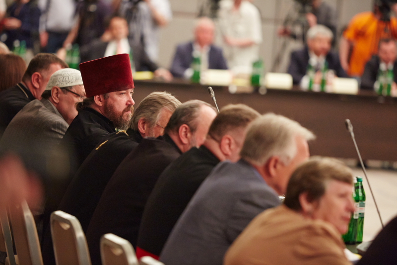 У Харкові відбувся Всеукраїнський круглий стіл національного єднання