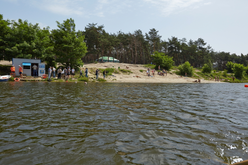 На шести водоймах Харкова працюють понад півсотні рятувальників