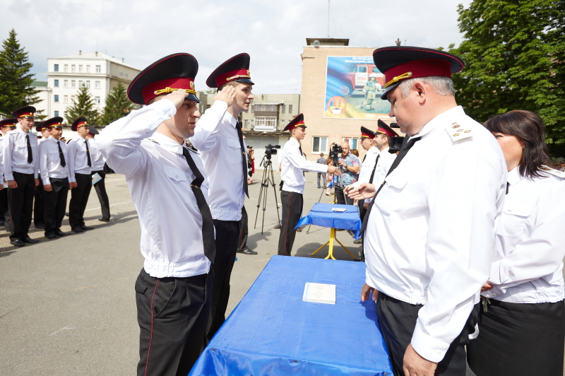 Лави українських рятувальників поповнили півтисячі молодих фахівців