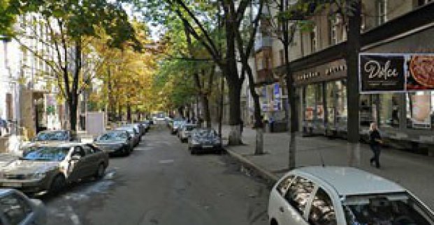 Рух транспорту по вулиці Гуданова буде закрито ще два тижні