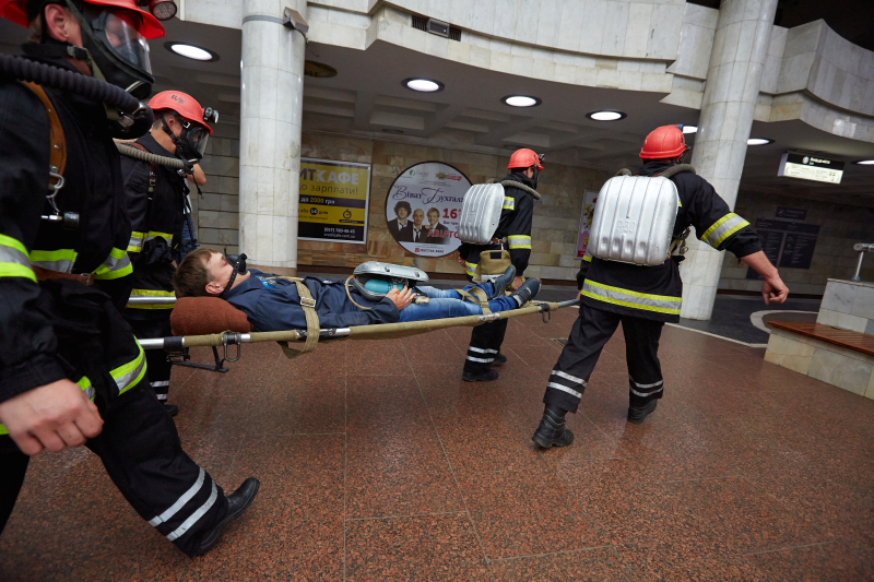 У метрополітені відбулися навчання по знешкодженню невідомого предмета