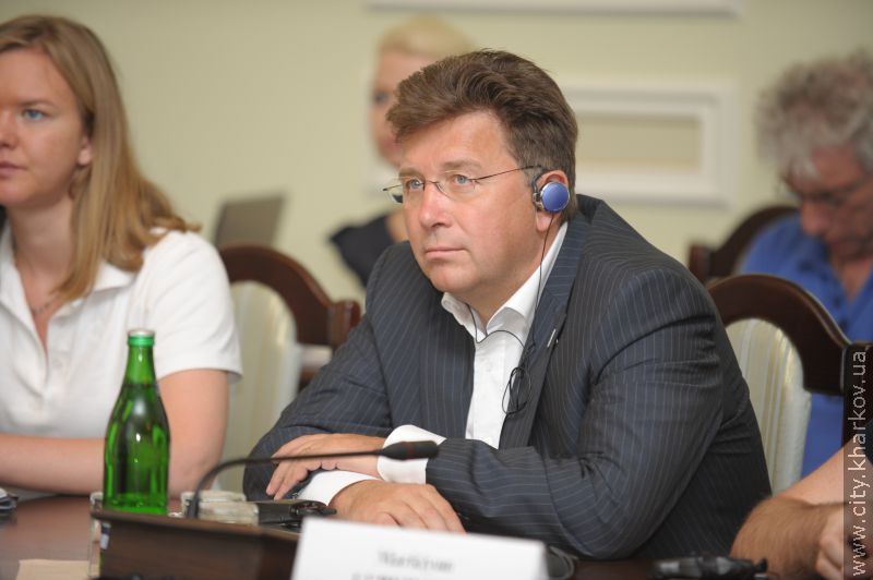 Геннадій Кернес презентував Харків іноземним журналістам
