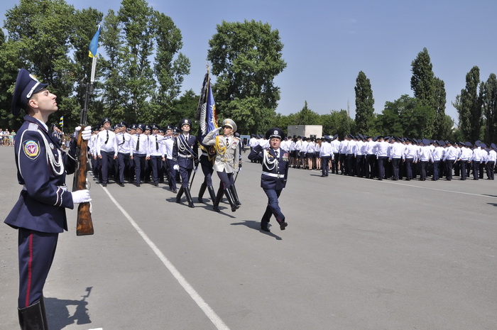 Ряди міліції поповнили 300 лейтенантів - харківських випускників