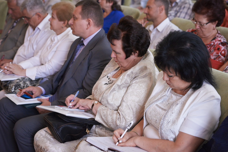 У Харкові проходить обласна конференція педагогічних працівників