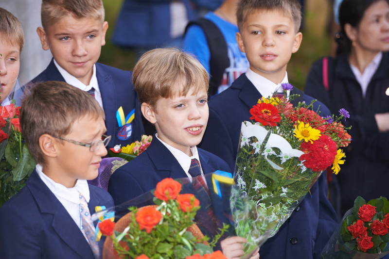 У фізико-математичному ліцеї №27 відзначили День знань