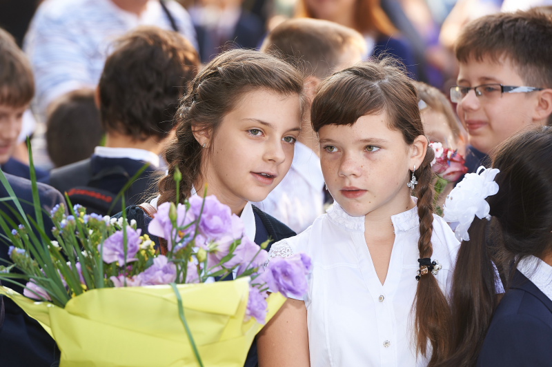 У фізико-математичному ліцеї №27 відзначили День знань
