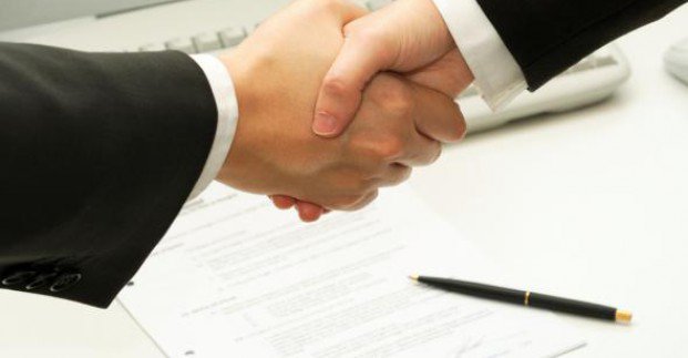 Геннадій Кернес вітає харківських підприємців