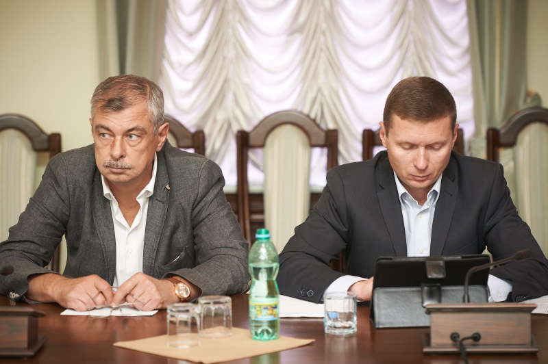 На кордоні Харківської області почали будувати оборонні споруди