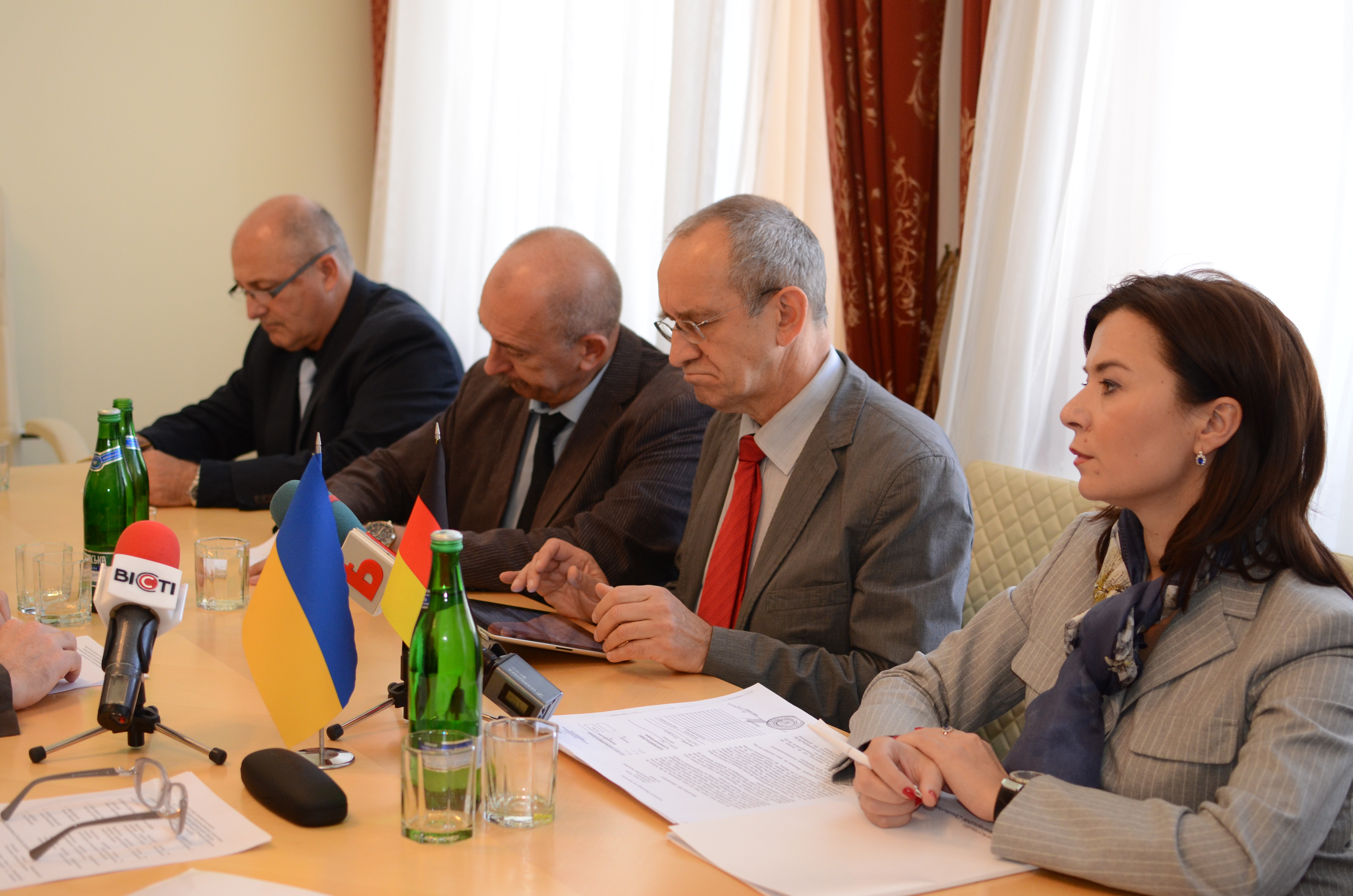 У Харкові побудують модульні будинки для переселенців з Донбасу