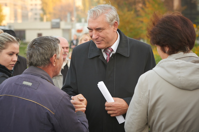 В районі заводу Шевченка реконструювали вуличне освітлення