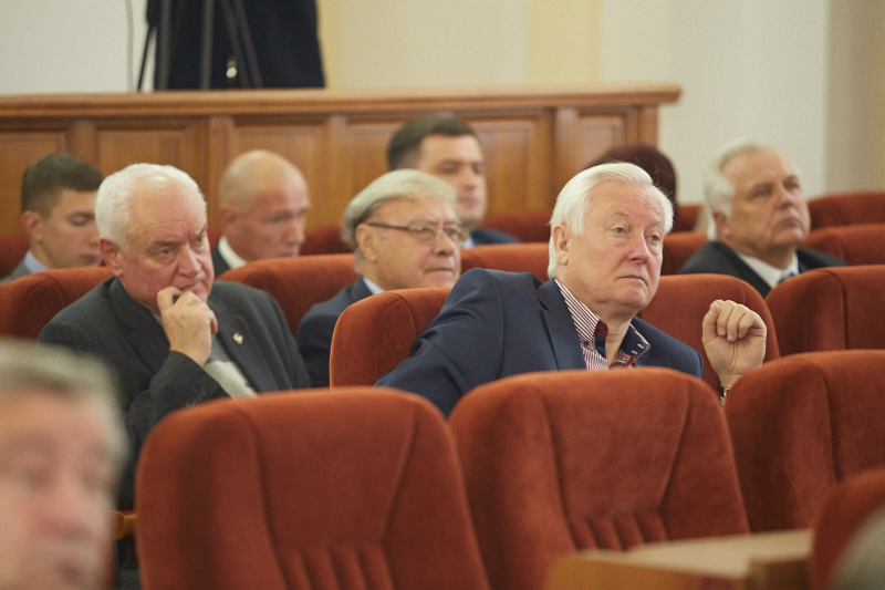 Розпочалася сесія Харківської міськради