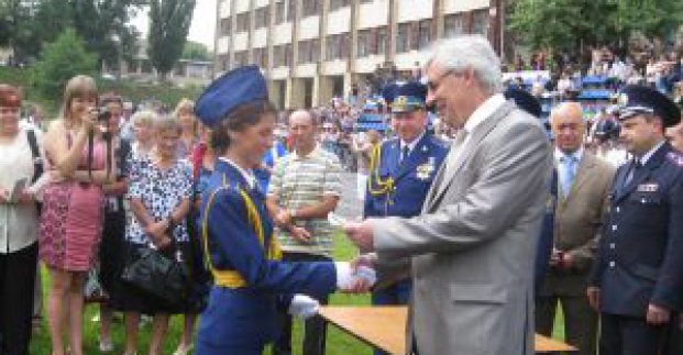 Михайло Фатєєв привітав випускників Харківського університету Повітряних Сил ім. Івана Кожедуба